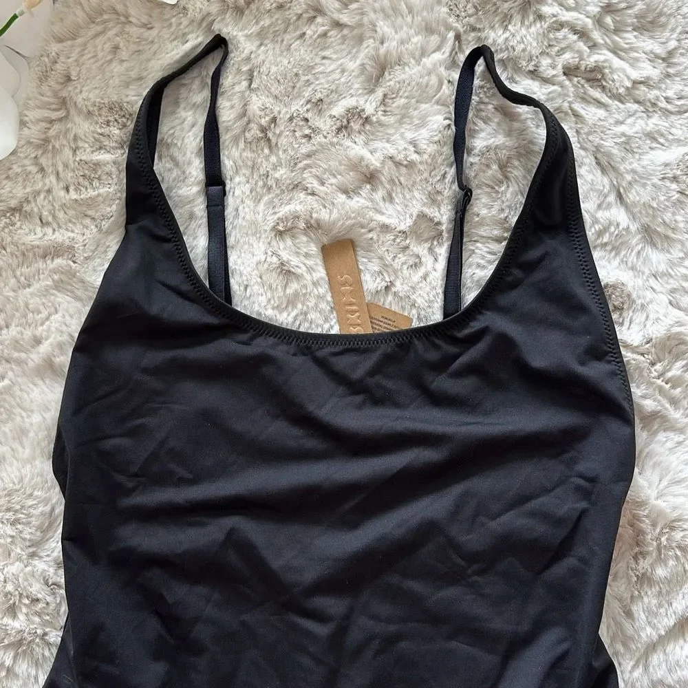 SKIMS Signature Swim Scoop Neck One Piece Onyx Size L